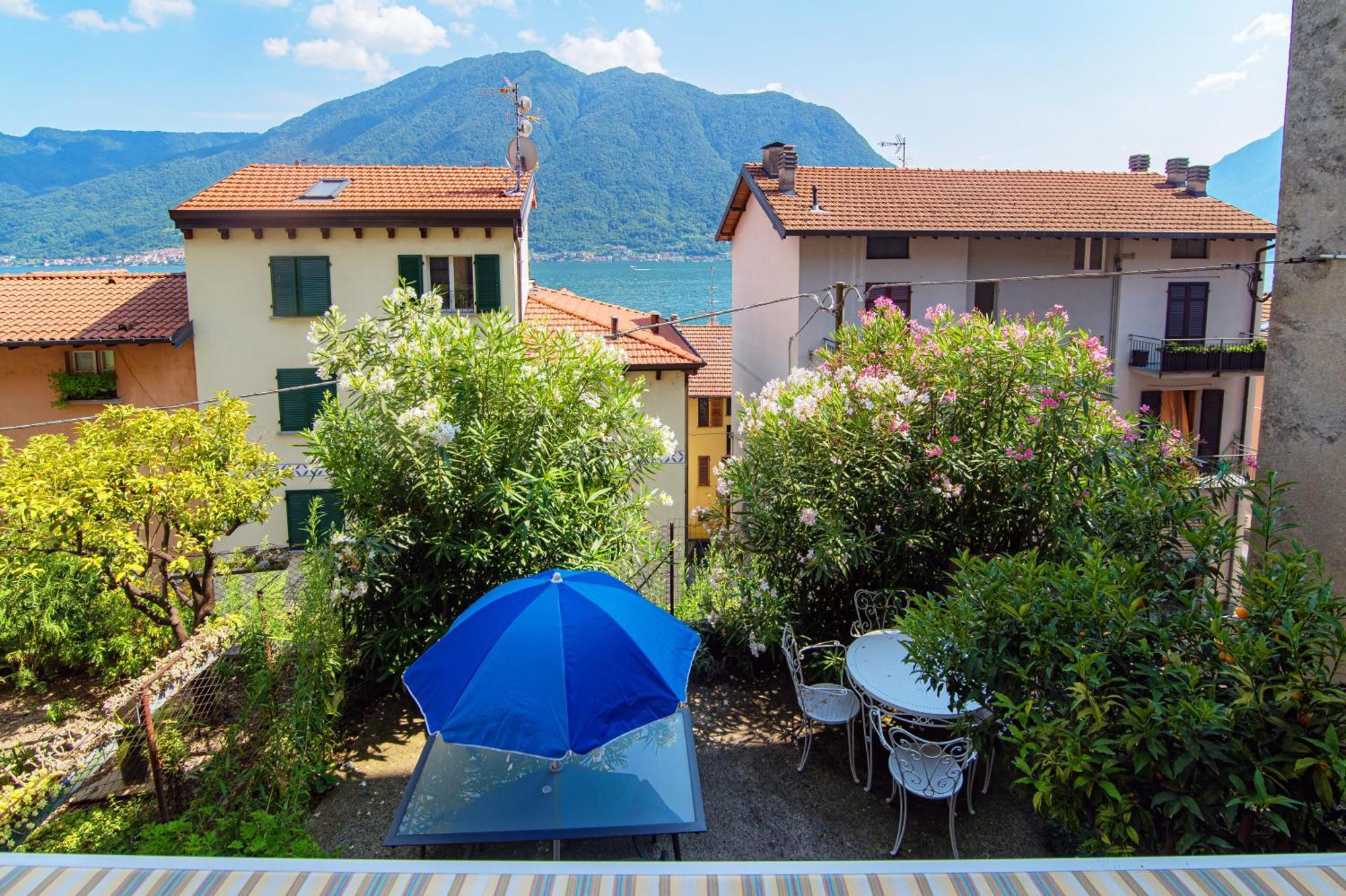 Delizioso Bilocale Vista Lago Colonno Eksteriør bilde